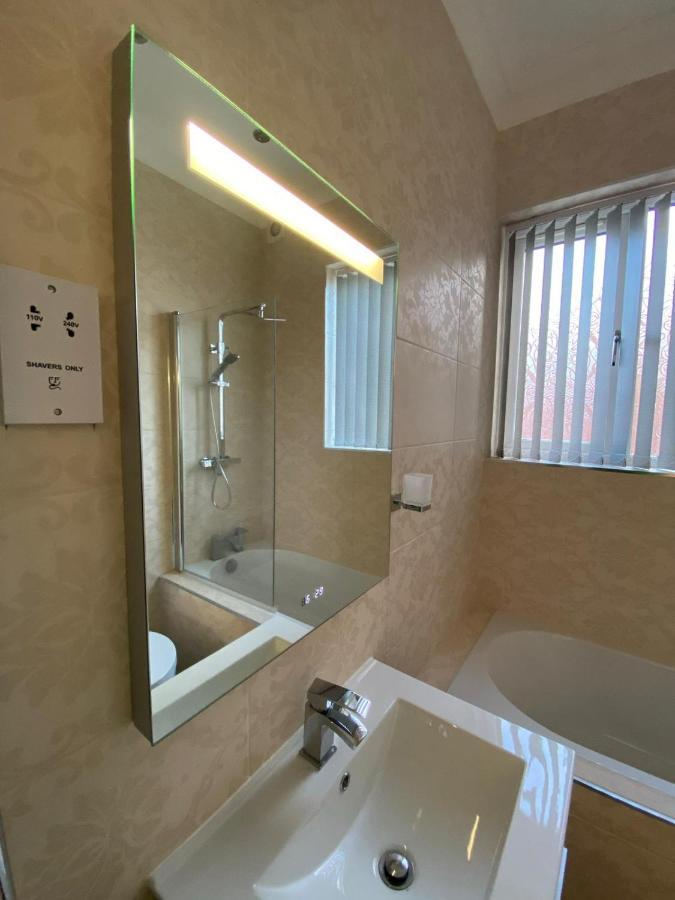 Luxury Apartment Apt5 Wolverhampton Dış mekan fotoğraf